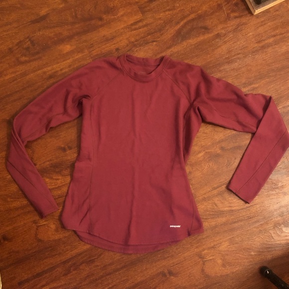 Patagonia Tops - Patagonia athletic thermal long sleeve